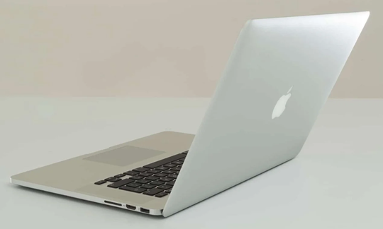 MacBook Pro Mid 2014 Retina 15" (beg med märke skärm) |Som ny|