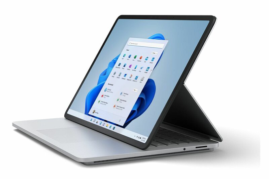 Microsoft Surface Laptop Studio / 14" / i7 / 32GB / 1TB / GeForce RTX